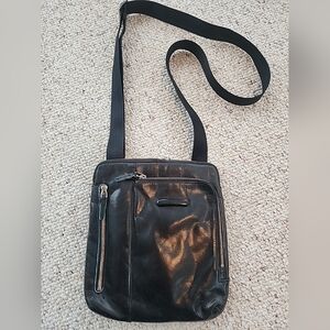 Piquadro Unisex Man Bag Blackì8 Crossbody Shoulder Organizer Travel Zip